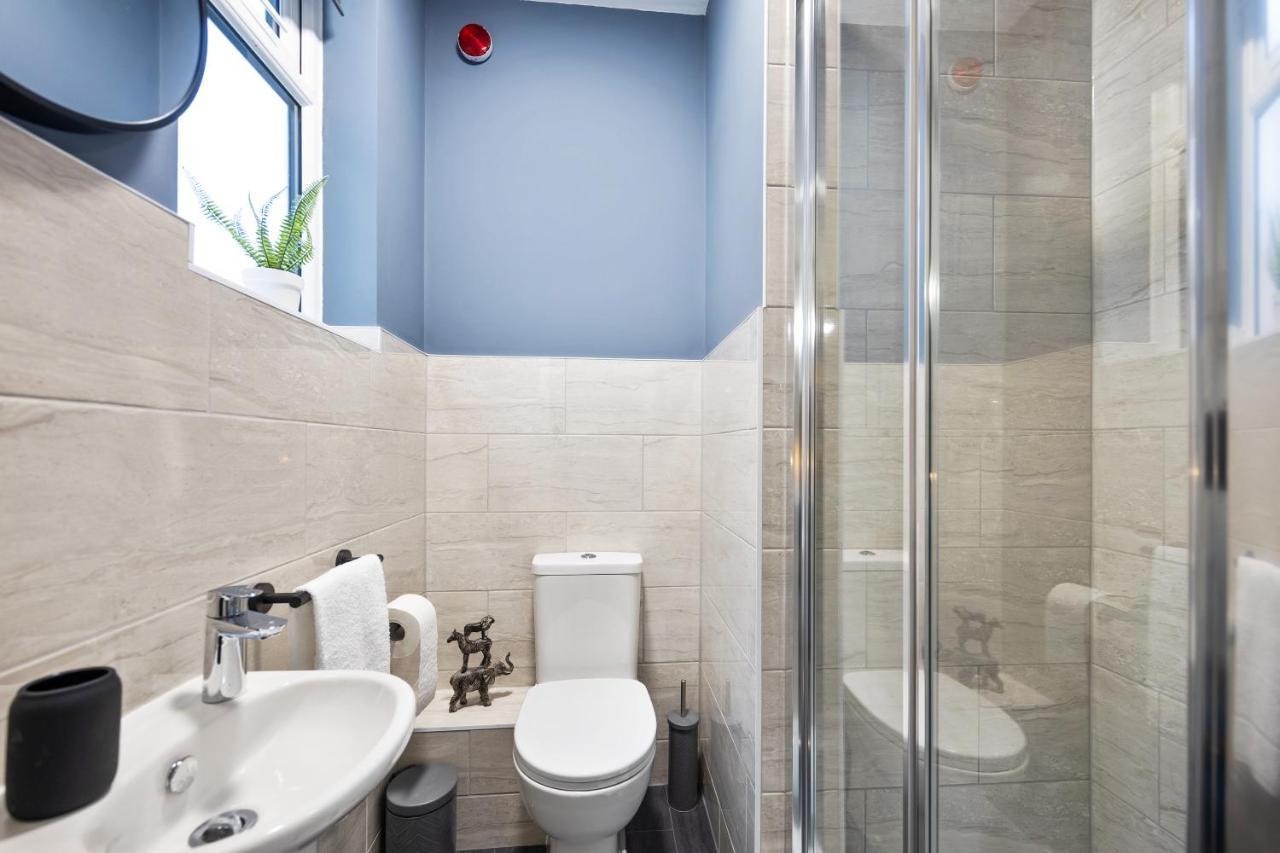 7 Bedroom House Ensuite Rooms, Fully Equipped Kitchen, Free Wifi, Tvs In All Rooms City Centre Close To A46 Inspire Homes 考文垂 外观 照片