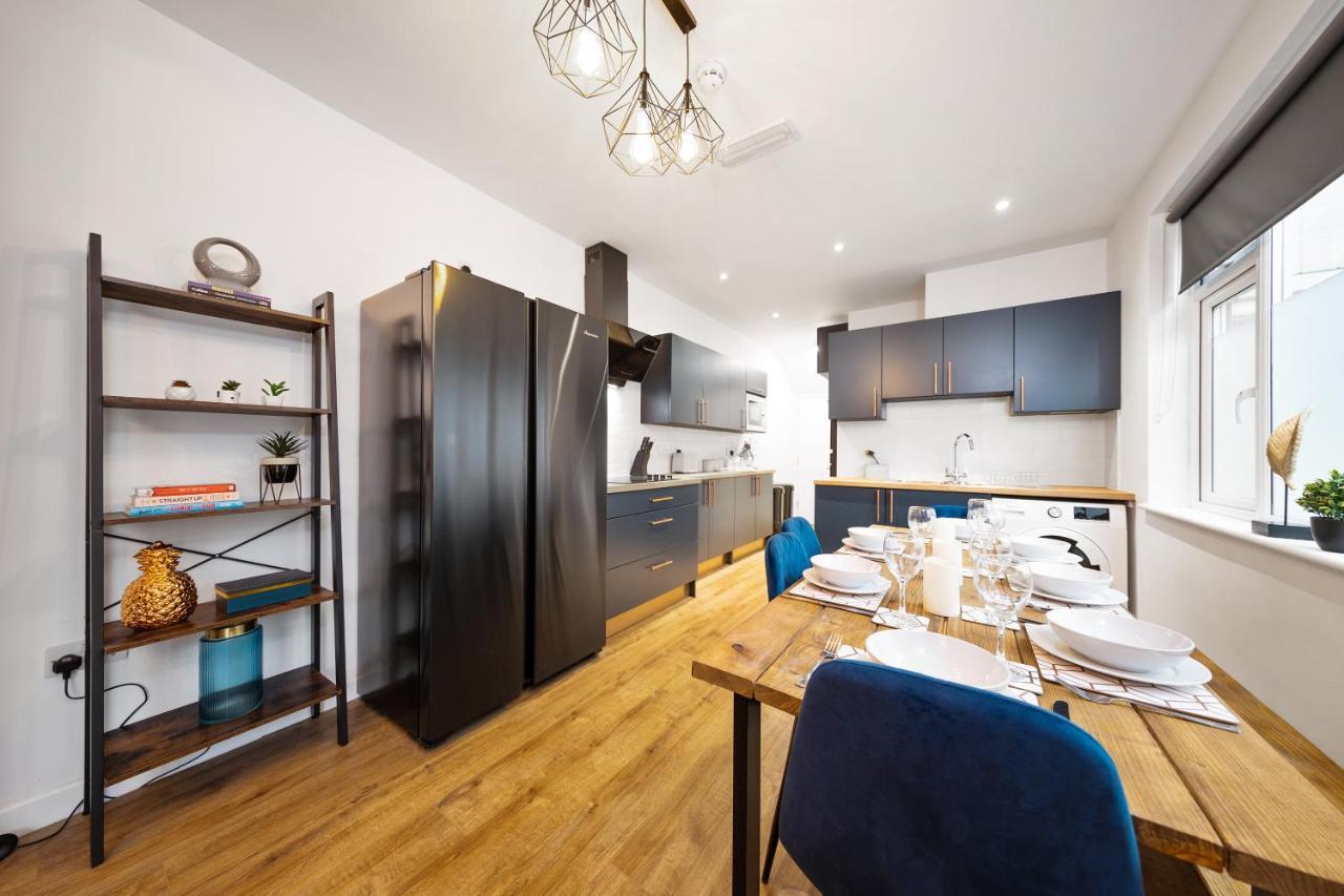 7 Bedroom House Ensuite Rooms, Fully Equipped Kitchen, Free Wifi, Tvs In All Rooms City Centre Close To A46 Inspire Homes 考文垂 外观 照片